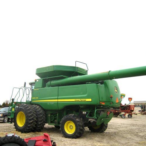 Used John Deere 9870 sts Combine parts.