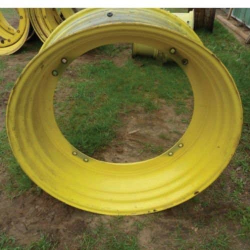 431197 | 15" X 38" - Flange Type with 8 Bolt Holes in 4 Groups of 2 | John Deere 6120 6215 6220 6230 Premium 6320 6330 Premium 6415 6420 6430 Premium 6615 6715 |  | AL117902 | GKN01118964