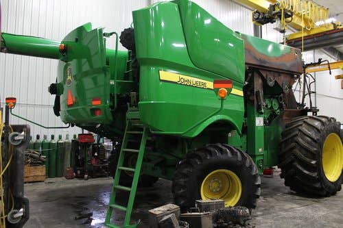 2012 Used John Deere S660 Combine parts.