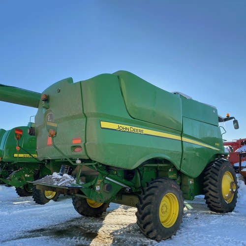 2012 Used John Deere S660 Combine parts.