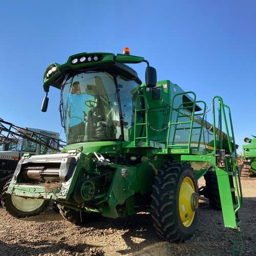2012 Used John Deere S670 Combine parts.