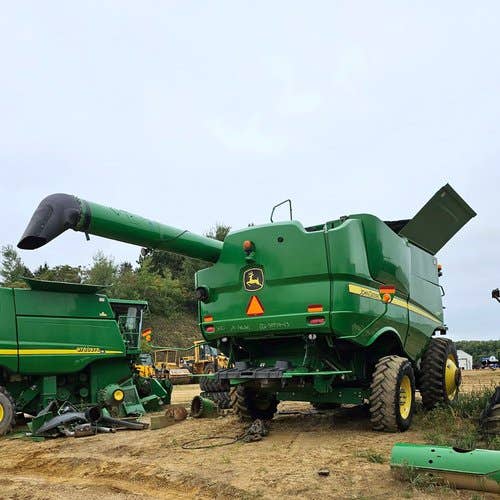 2012 Used John Deere S670 Combine parts.