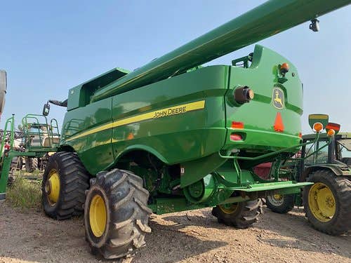 2012 Used John Deere S670 Combine parts.