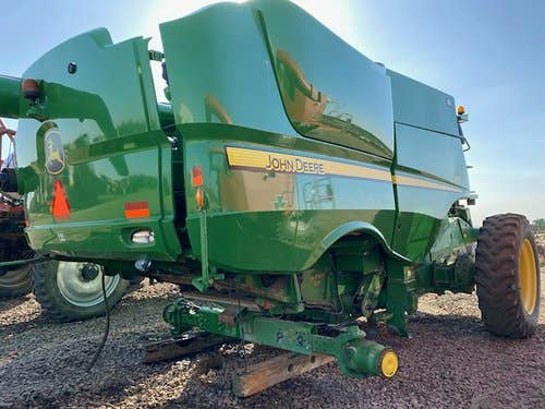 2012 Used John Deere S670 Combine parts.