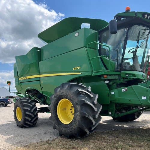 2014 Used John Deere S670 Combine parts.