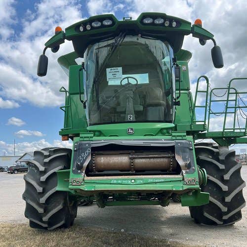 2014 Used John Deere S670 Combine parts.