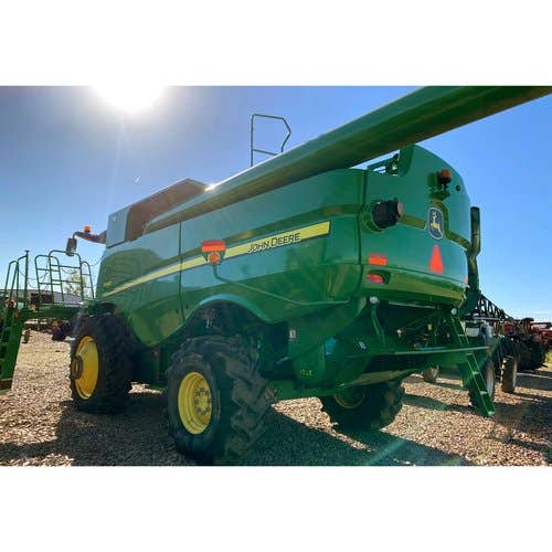 2012 Used John Deere S680 Combine parts.