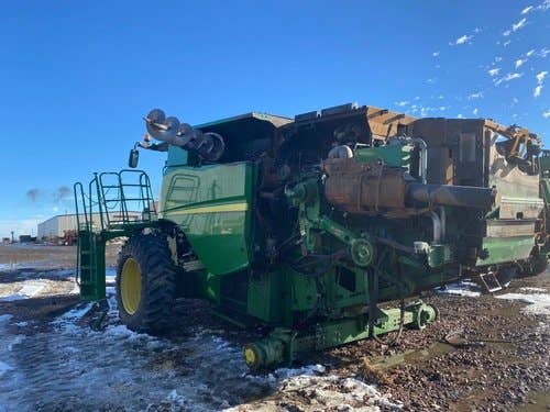 Used John Deere S680 Combine parts.