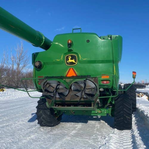2012 Used John Deere S680 Combine parts.