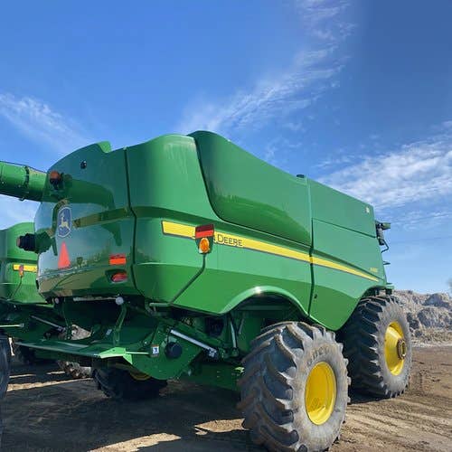 2012 Used John Deere S680 Combine parts.