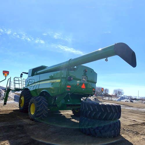 2012 Used John Deere S680 Combine parts.