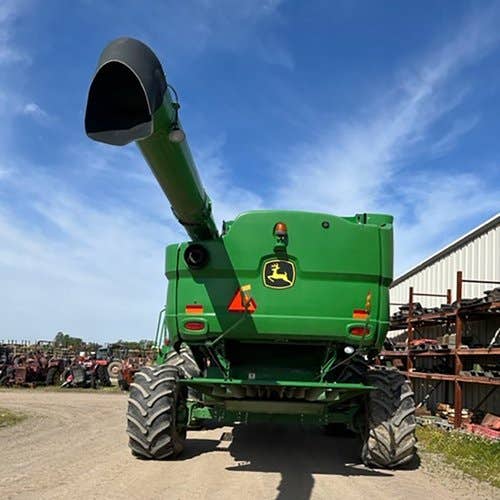 2014 Used John Deere S680 Combine parts.
