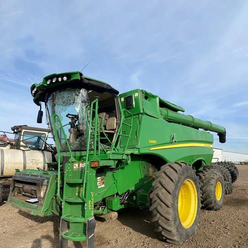 2017 Used John Deere S680 Combine parts.