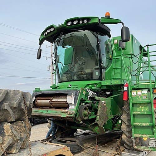 2013 Used John Deere S680 Combine parts.