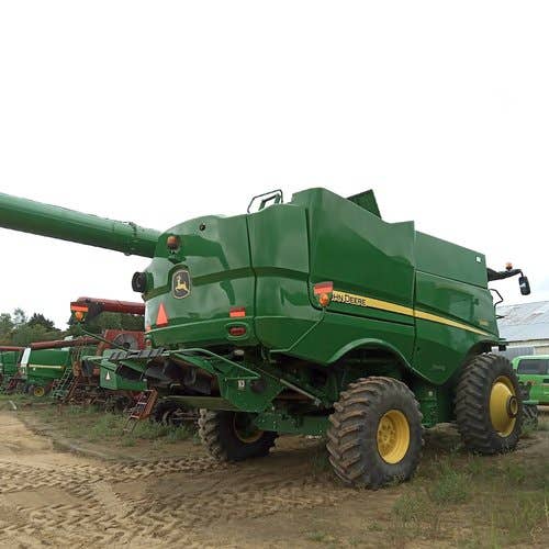 2015 Used John Deere S680 Combine parts.