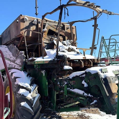 2015 Used John Deere S680 Combine parts.