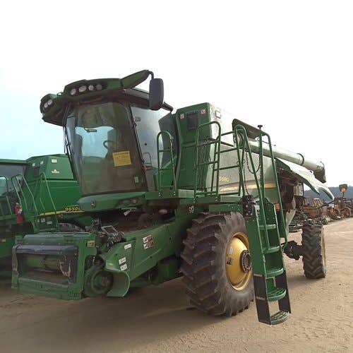 2014 Used John Deere S680 Combine parts.