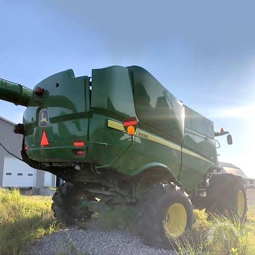 Used John Deere S690 Combine parts.