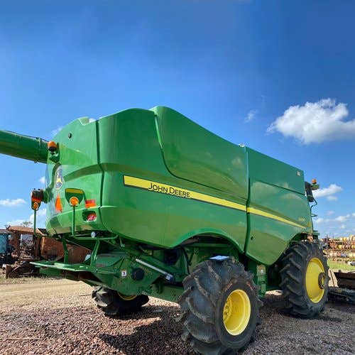 2012 Used John Deere S690 Combine parts.