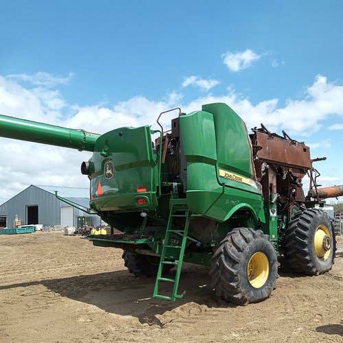 Used John Deere S690 Combine parts.