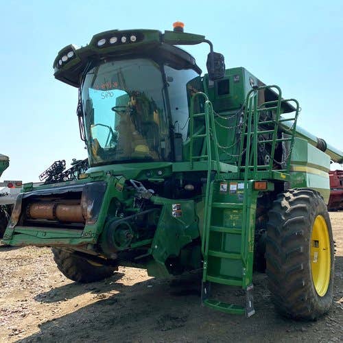 Used John Deere S690 Combine parts.