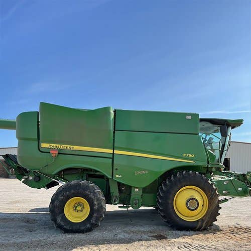 Used John Deere S780 Combine parts.