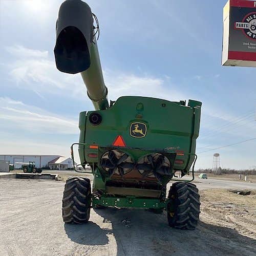 Used John Deere S780 Combine parts.