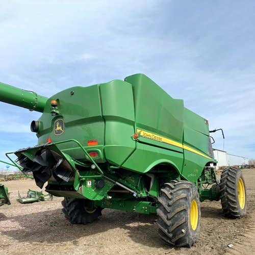 2018 Used John Deere S790 Combine parts.