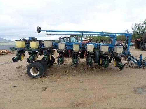 Used Kinze 2800 Planter Parts Used Kinze 2800 Planter Parts