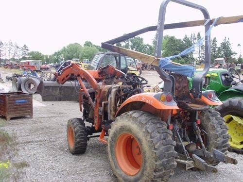 2004 Used Kioti Ck30 Tractor parts.