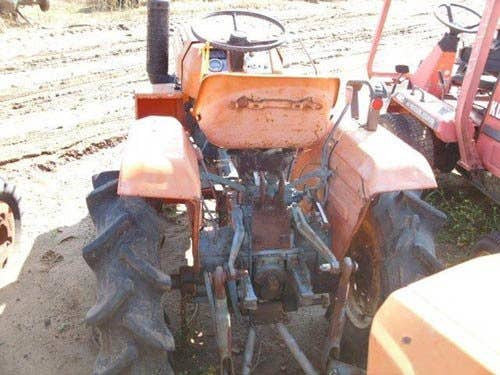 Used Kubota B1400 Tractor parts.