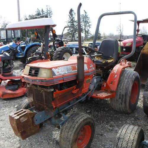 Used Kubota B1750 Tractor parts.