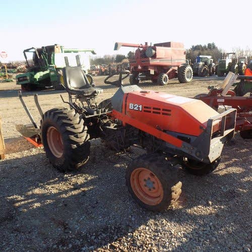 Used Kubota b21 Tractor parts.