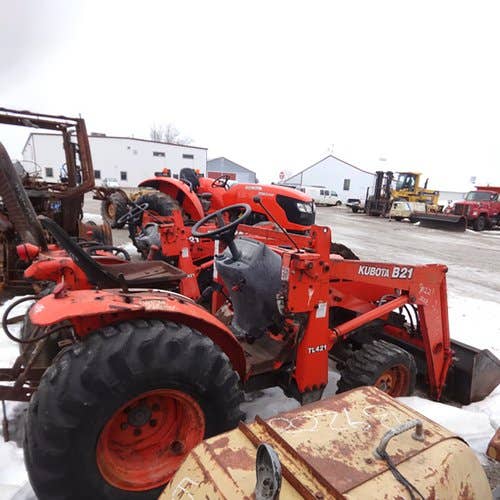 Used Kubota B21 Tractor parts.