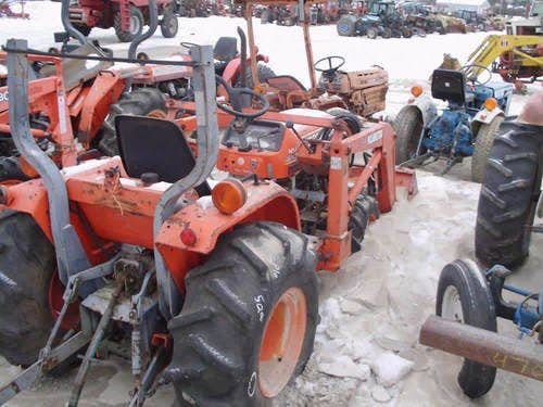 Used Kubota b2150 Tractor parts.