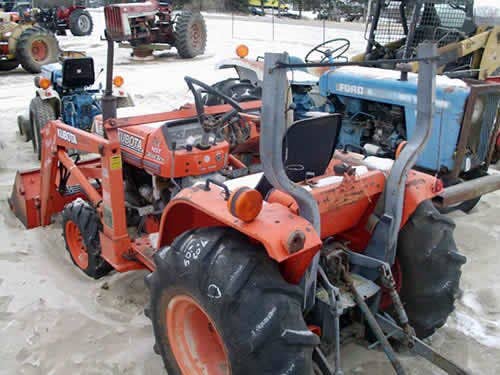 Used Kubota b2150 Tractor parts.