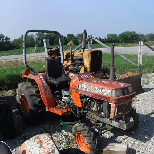 Used Kubota B2150 Tractor parts.