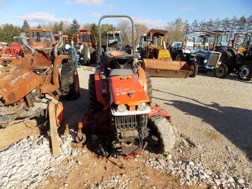 1996 Used Kubota B2400 Tractor parts.