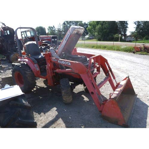 Used Kubota b2400 Tractor parts.