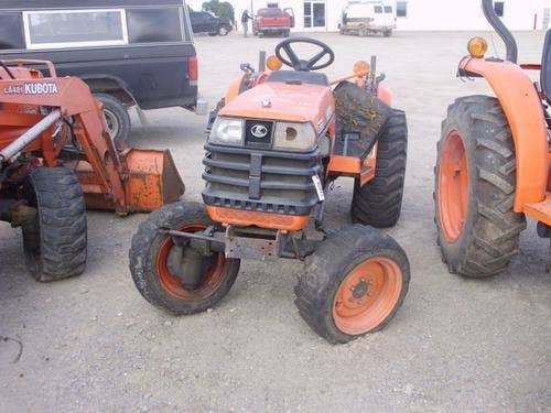Used Kubota B2710 Tractor parts.