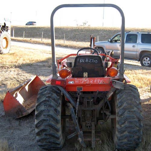 Used Kubota B2710 Tractor parts.
