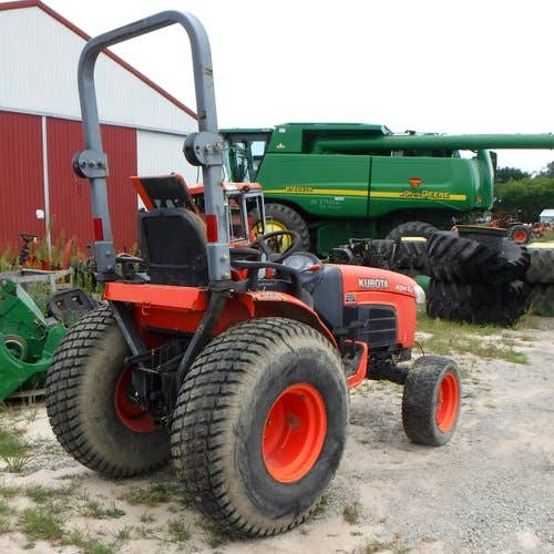 Used Kubota B3030 Tractor parts.