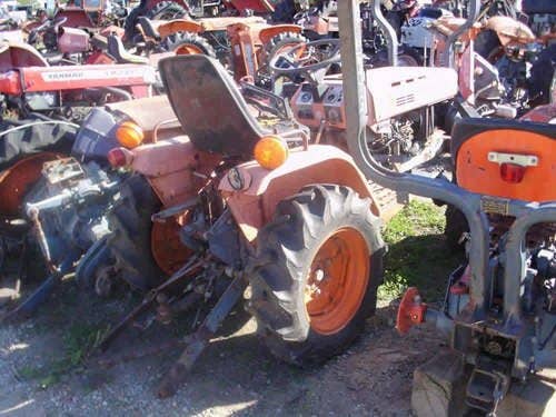 Used Kubota B6200 Tractor parts.