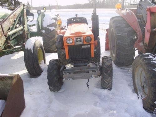 Used Kubota B7100 Tractor parts.