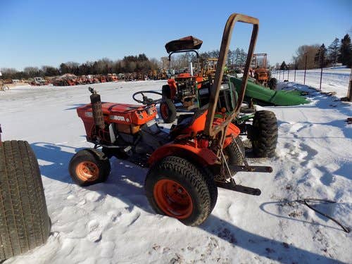 Used Kubota b7100 Tractor parts.