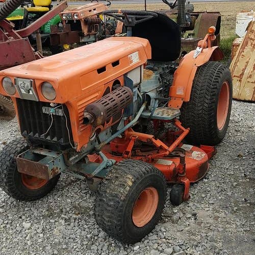Used Kubota b7100 Tractor parts.
