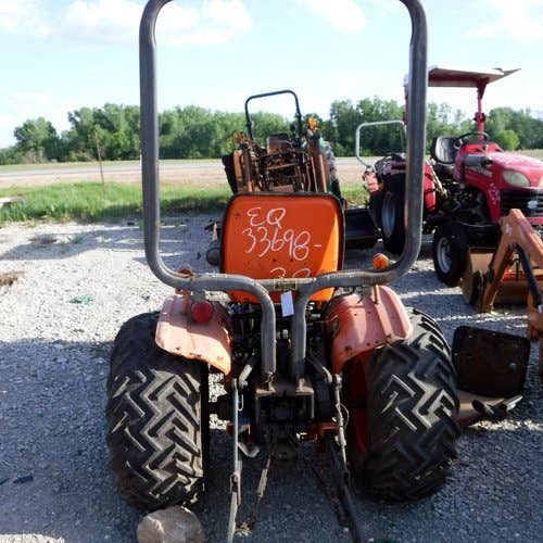 Used Kubota b7100 Tractor parts.