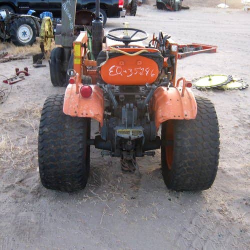 Used Kubota b7100 Tractor parts.