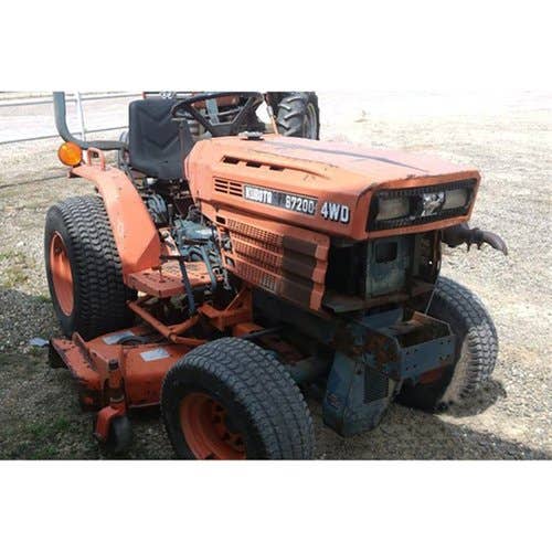 Used Kubota b7200 Tractor parts.