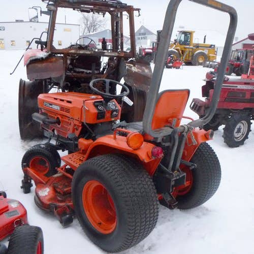 Used Kubota B7200 Tractor parts.